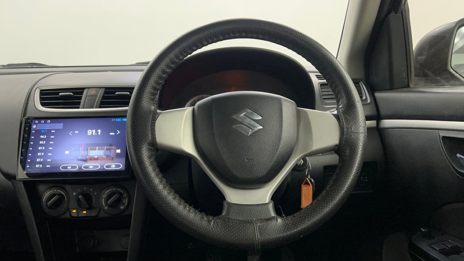 Used 2012 Maruti Suzuki Swift VXi Petrol Manual interior STEERING VIEW