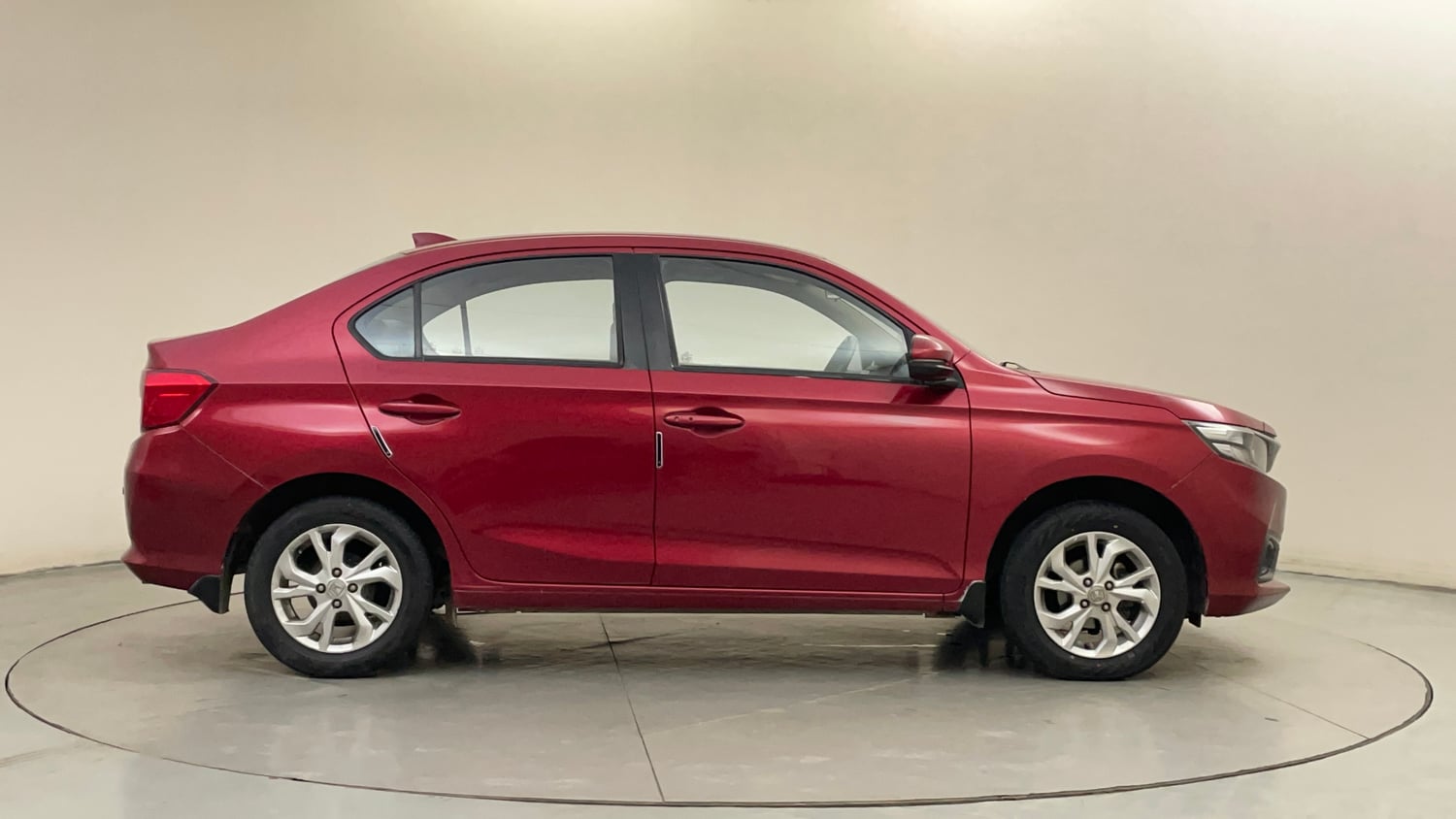 Used 2021 Honda Amaze 1.2 VX CVT Petrol Petrol Automatic exterior RIGHT SIDE VIEW