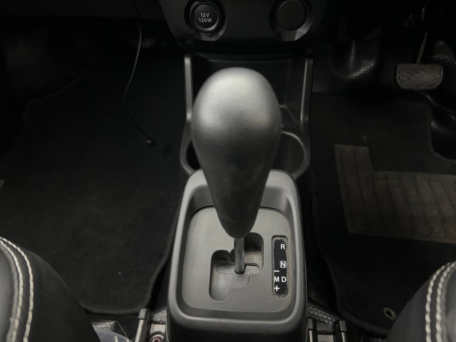 Used 2023 Maruti Suzuki S-Presso VXi (O) AMT Petrol Automatic interior GEAR  KNOB VIEW