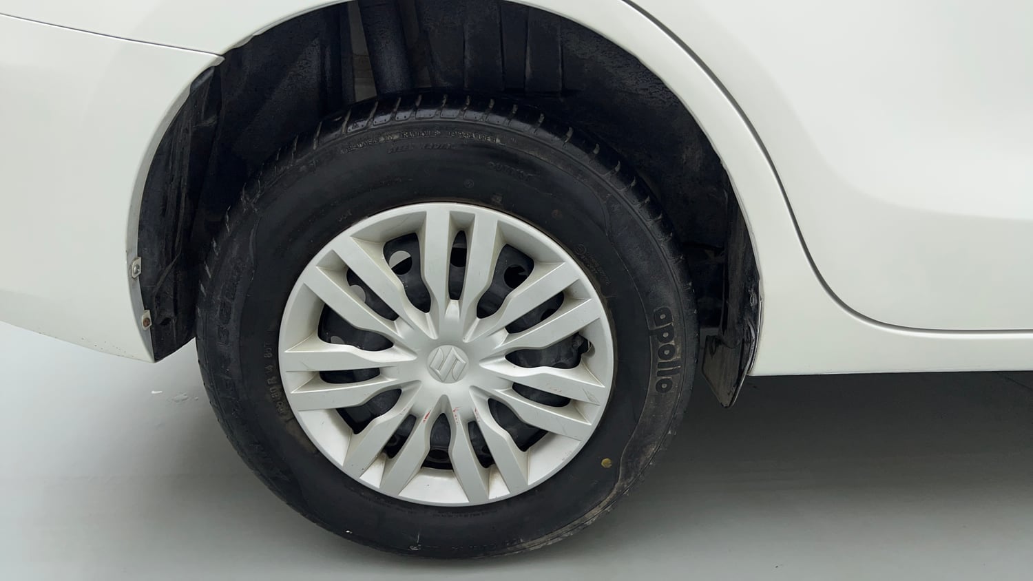 Used 2022 Maruti Suzuki Dzire VXi Petrol Manual tyres RIGHT REAR TYRE RIM VIEW
