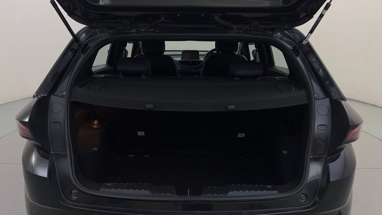 Used 2023 Tata Altroz XZA Plus Petrol Dark Edtion Petrol Automatic interior DICKY INSIDE VIEW