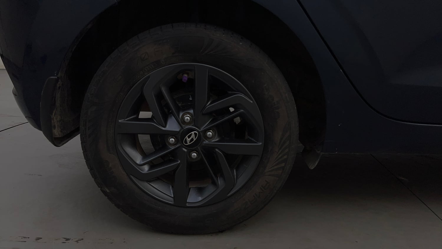 Used 2021 Hyundai Grand i10 Nios Sportz 1.2 Kappa VTVT Petrol Manual tyres RIGHT REAR TYRE RIM VIEW