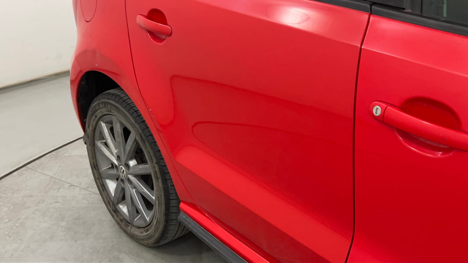 Used 2022 Volkswagen Polo Highline Plus 1.0L TSI Petrol Manual dents MINOR SCRATCH