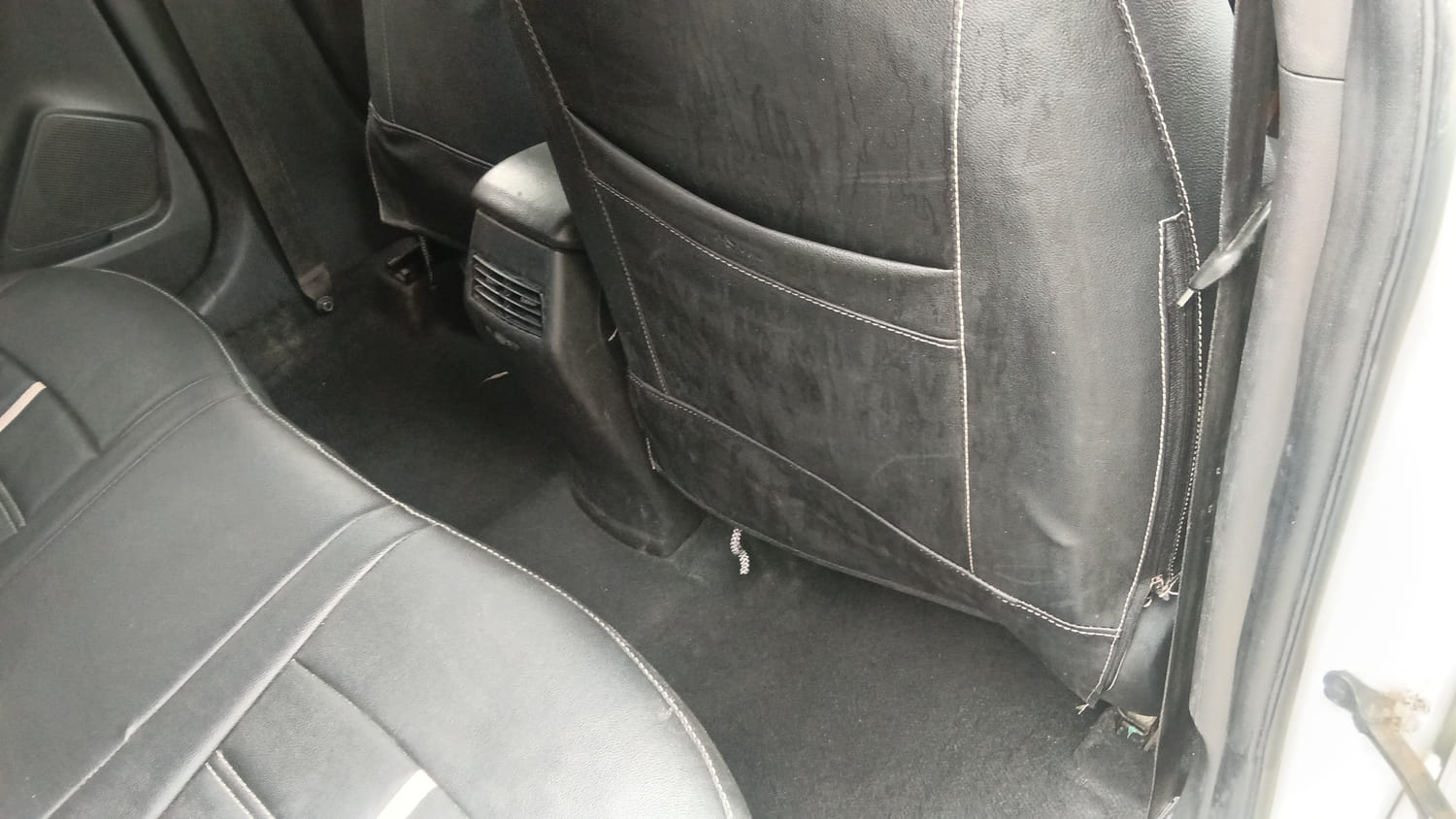 Used 2015 Hyundai i20 Active 1.4 SX Diesel Manual interior RIGHT SIDE REAR DOOR CABIN VIEW