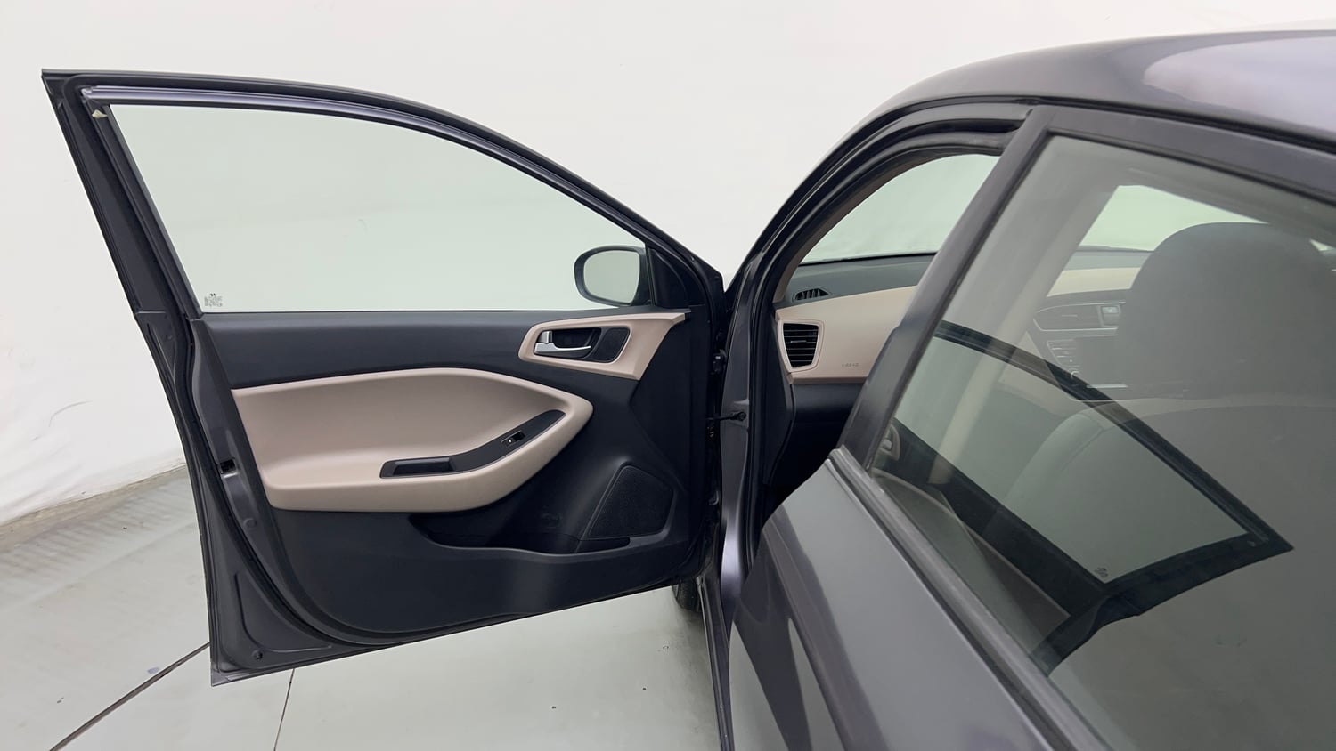 Used 2019 Hyundai Elite i20 Sportz Plus 1.2 CVT Petrol Automatic interior LEFT FRONT DOOR OPEN VIEW