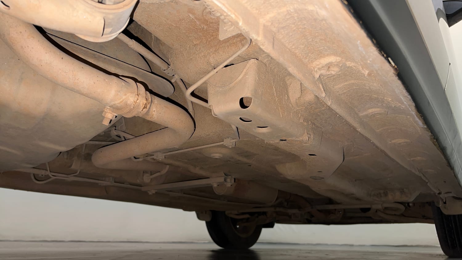 Used 2017 Tata Tiago Revotron XZA Petrol Automatic extra REAR RIGHT UNDERBODY VIEW