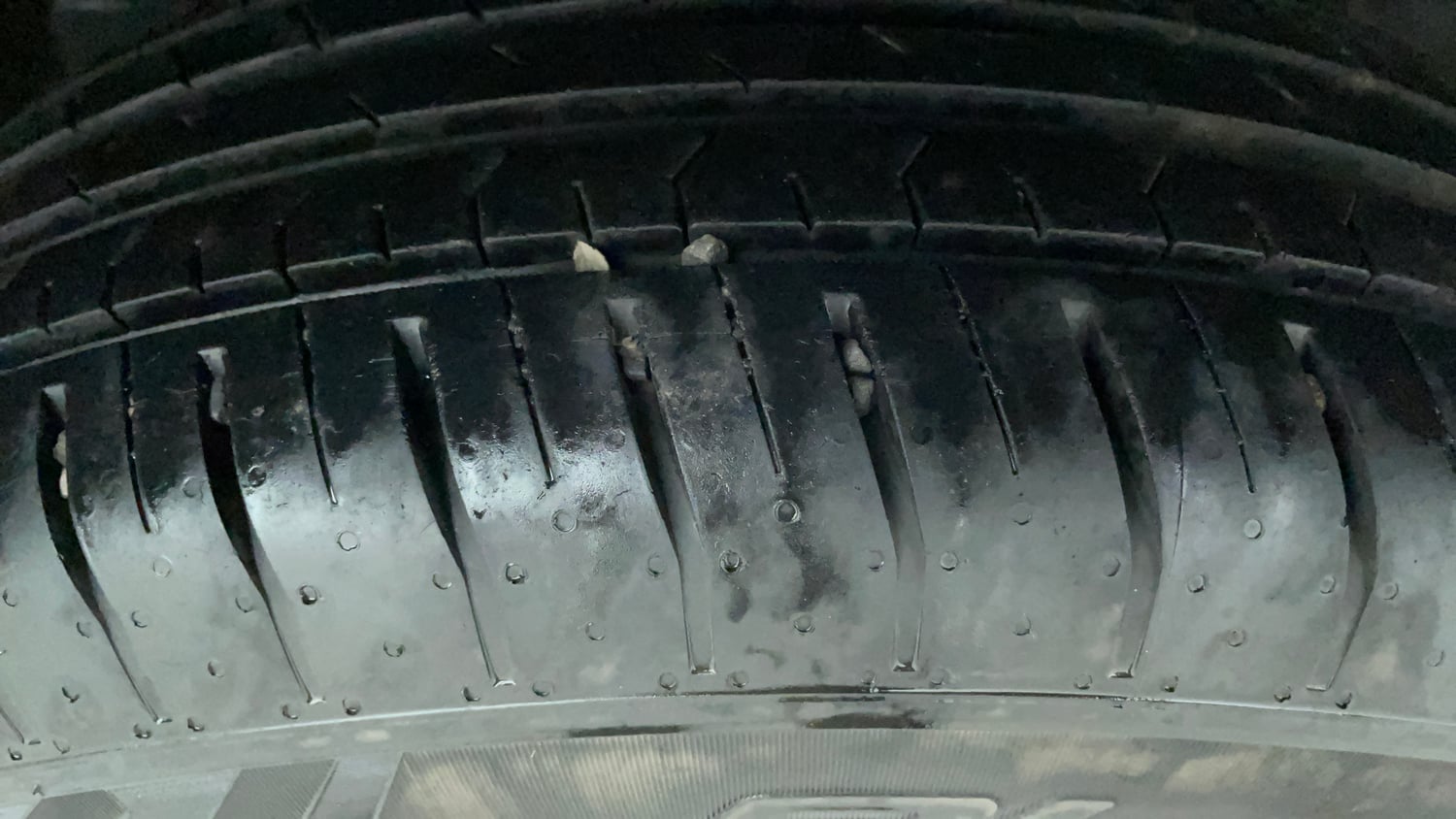Used 2022 Tata Punch Accomplished MT Petrol + CNG(Outside Fitted) Cng Manual tyres RIGHT REAR TYRE TREAD VIEW