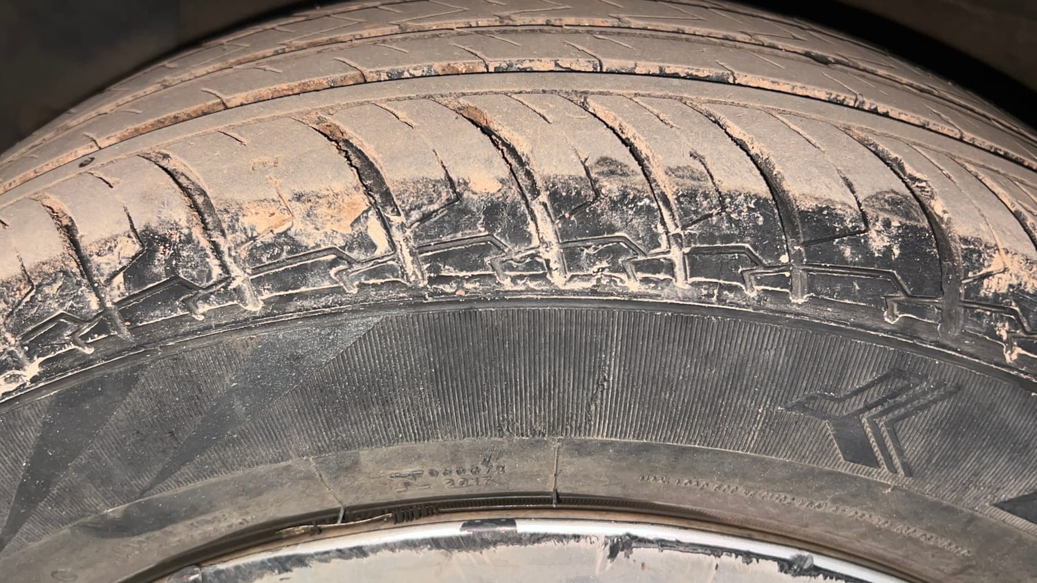 Used 2023 Hyundai Exter SX 1.2 MT Petrol Manual tyres LEFT FRONT TYRE TREAD VIEW
