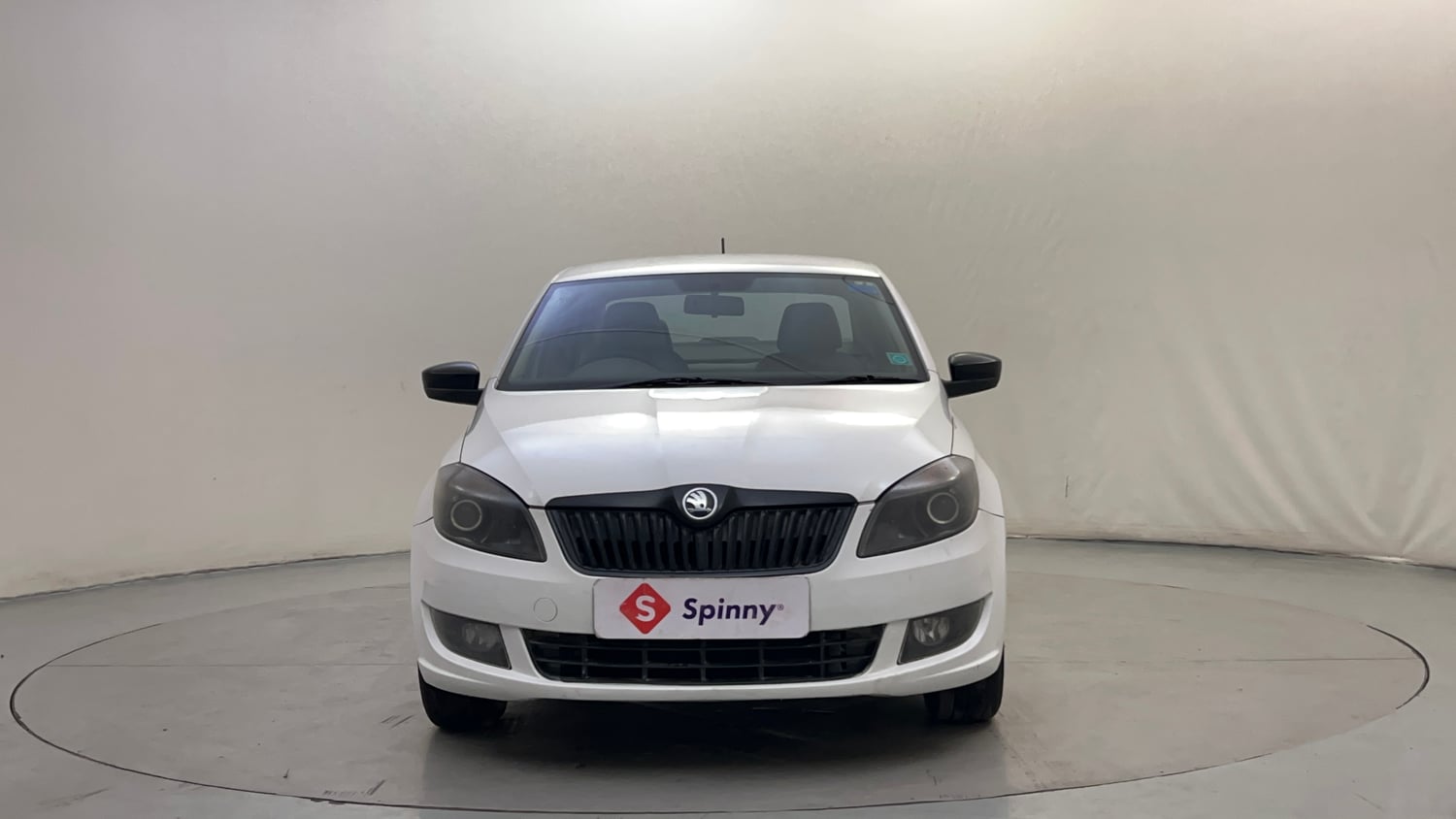 Used 2015 Skoda Rapid 1.6 MPI Elegance Plus Petrol Manual exterior FRONT VIEW