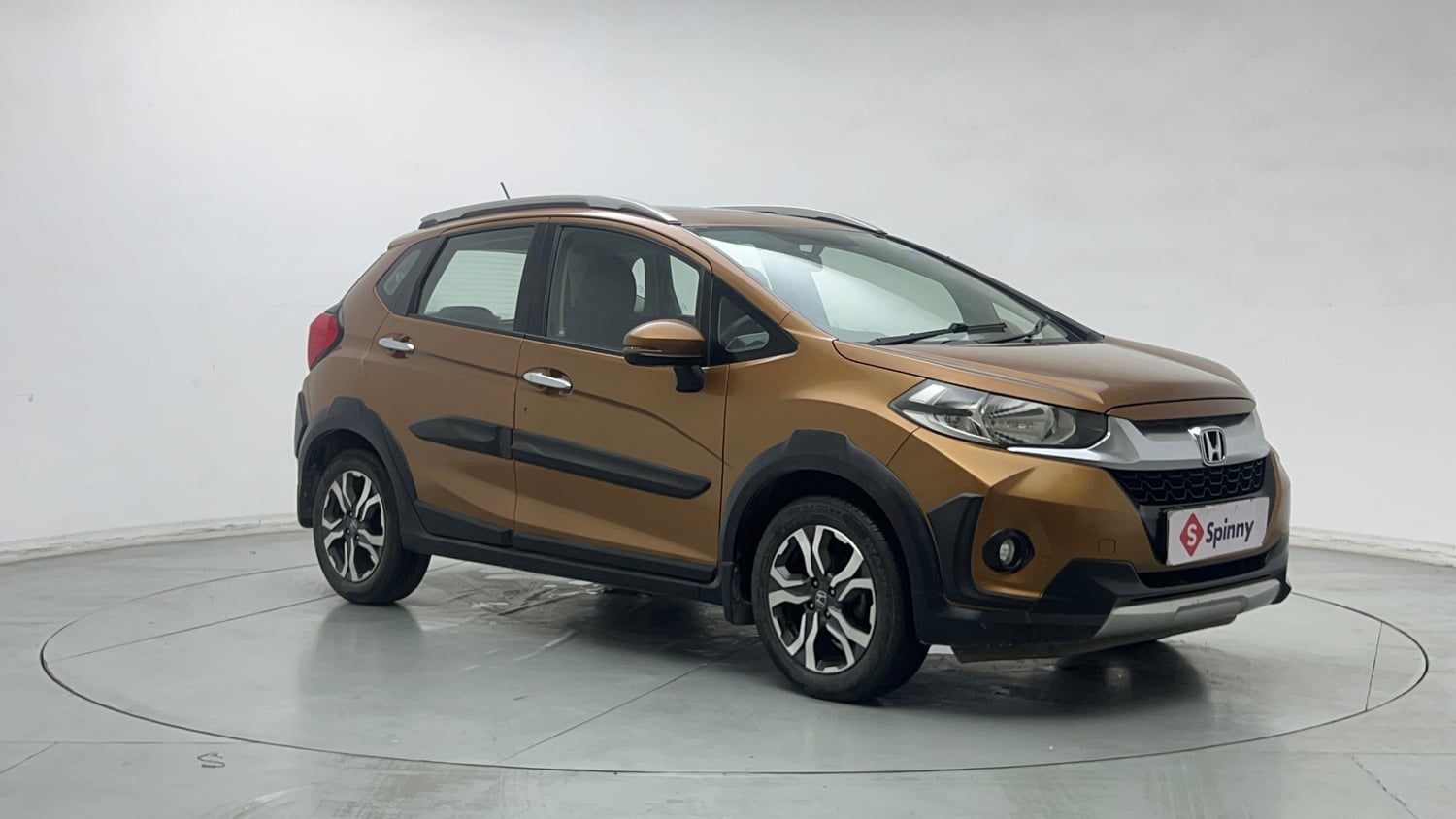 Used 2017 Honda WR-V VX MT Petrol Petrol Manual exterior RIGHT FRONT CORNER VIEW