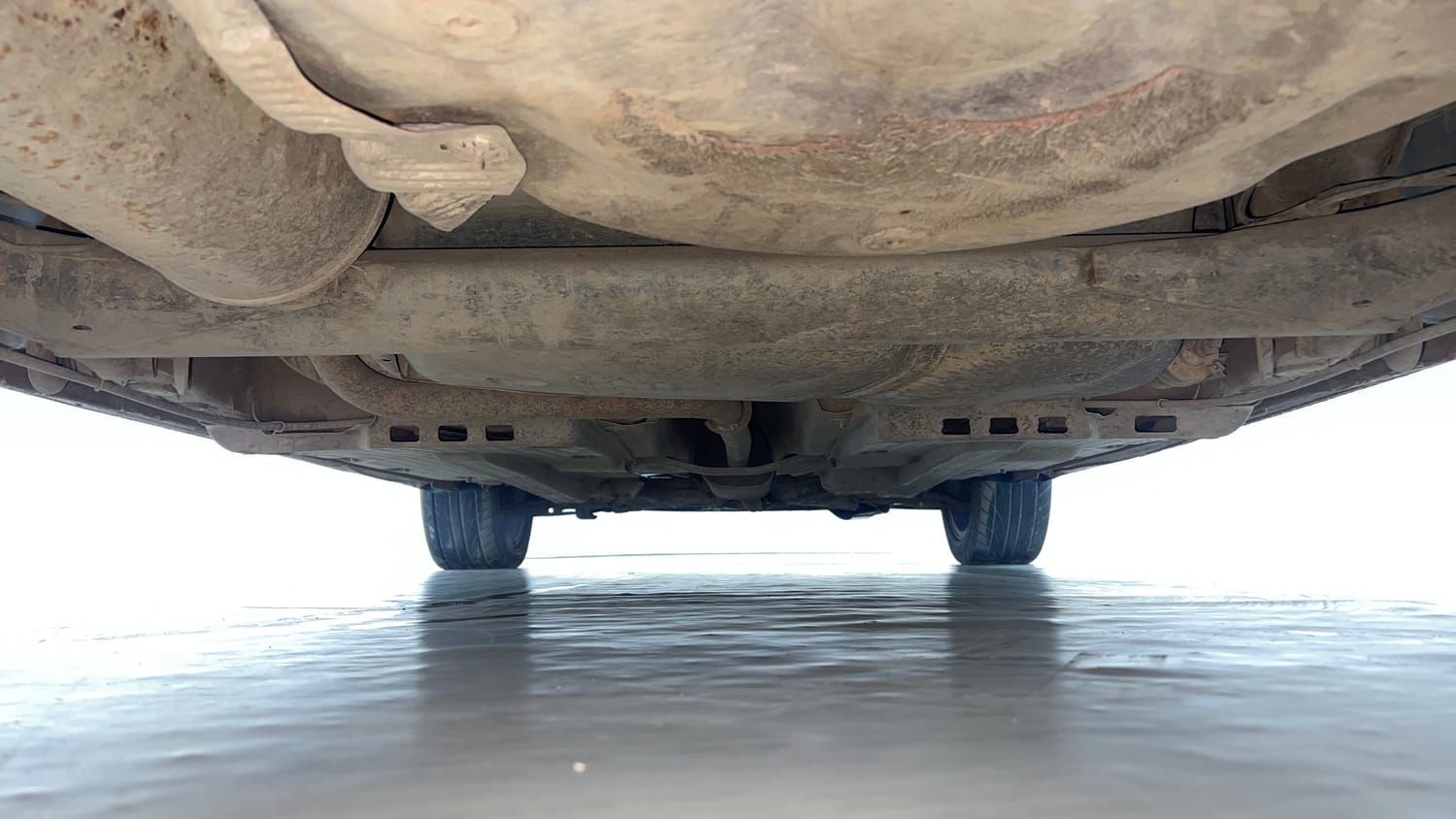 Used 2018 Volkswagen Polo GT TSI Petrol Automatic extra REAR UNDERBODY VIEW (TAKEN FROM REAR)