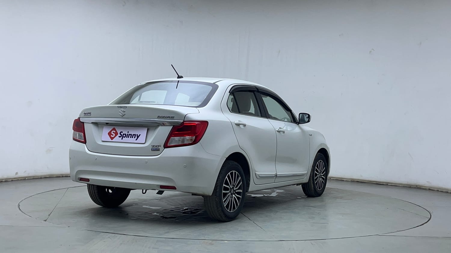 Used 2018 Maruti Suzuki Dzire ZXi Plus AMT Petrol Automatic exterior RIGHT REAR CORNER VIEW
