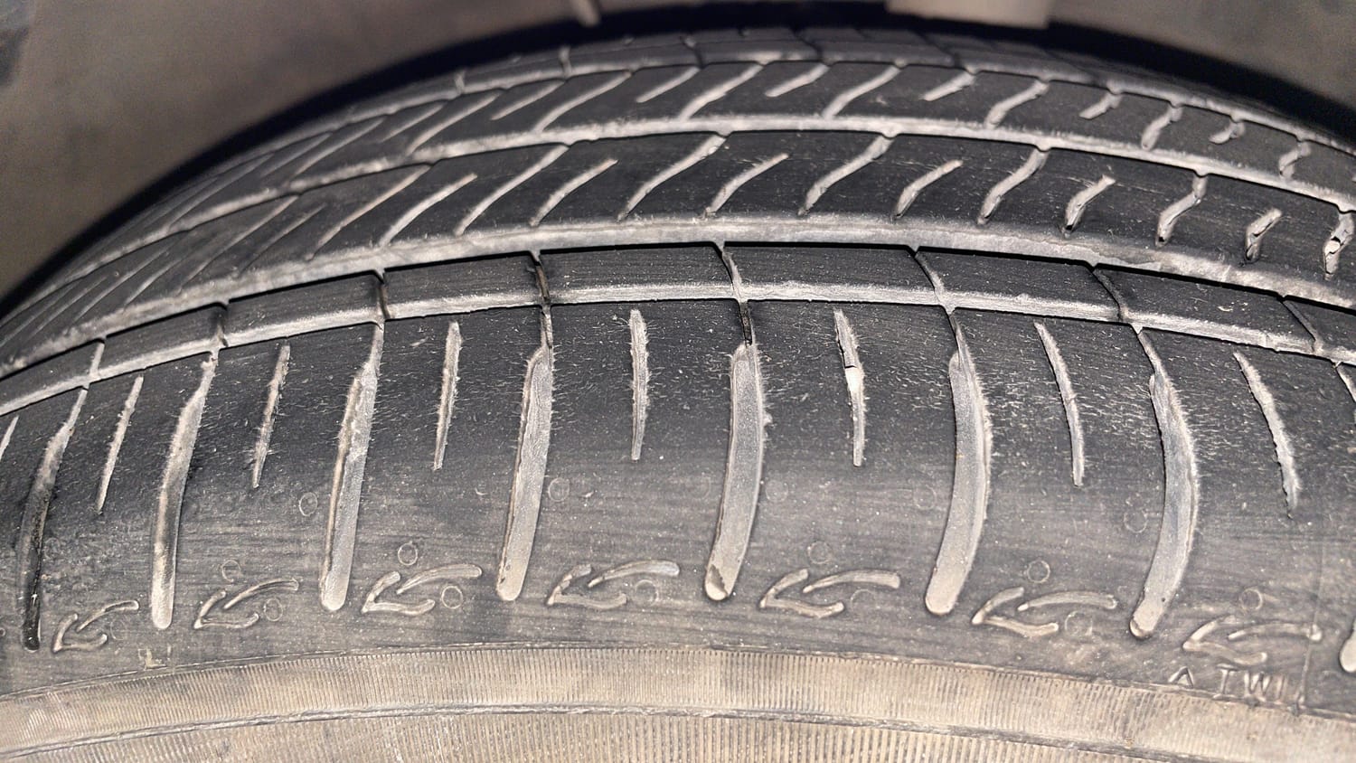 Used 2020 Hyundai Grand i10 Nios Asta 1.2 Kappa VTVT Petrol Manual tyres RIGHT FRONT TYRE TREAD VIEW