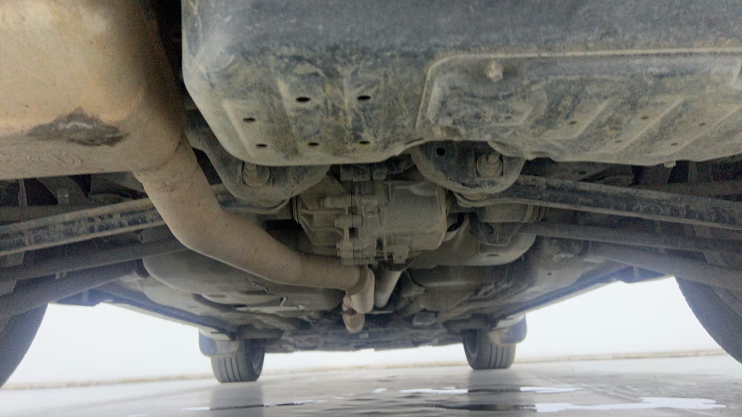 Used 2021 Jeep Compass Model S (O) Diesel 4x4 AT Diesel Automatic extra REAR UNDERBODY VIEW (TAKEN FROM REAR)