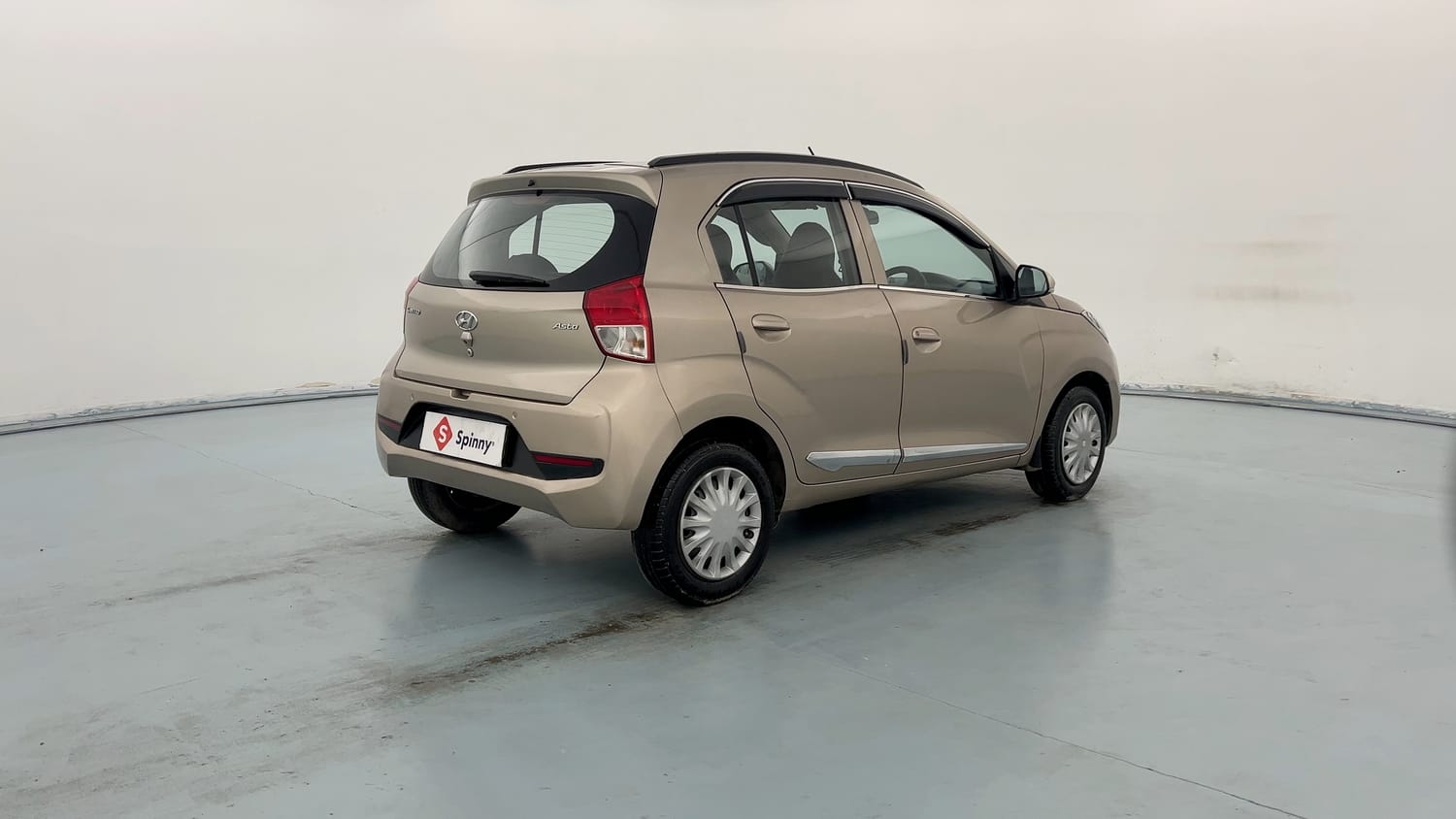 Used 2018 Hyundai Santro Asta Petrol Manual exterior RIGHT REAR CORNER VIEW