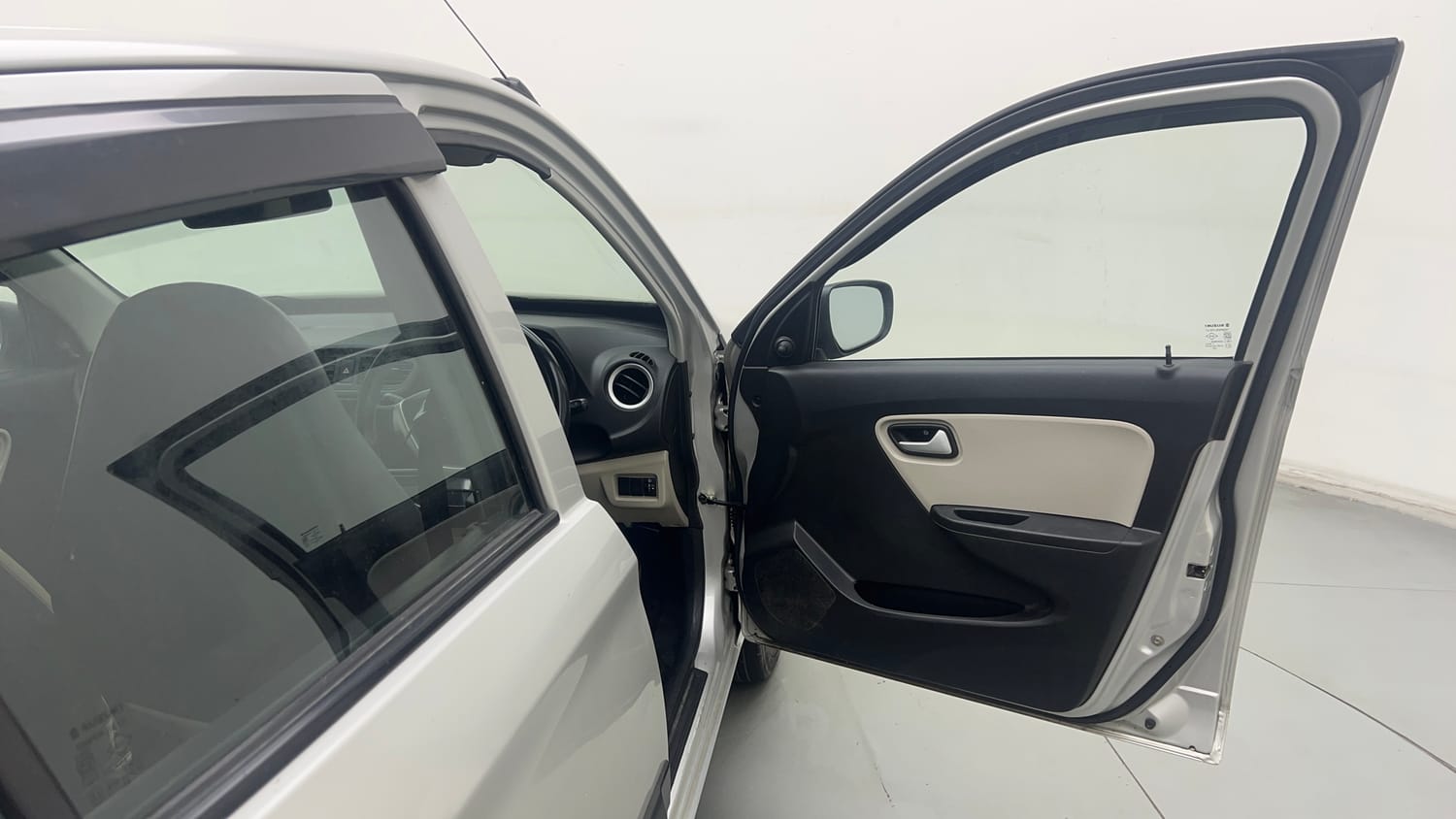 Used 2021 Maruti Suzuki Alto 800 VXi Petrol Manual interior RIGHT FRONT DOOR OPEN VIEW