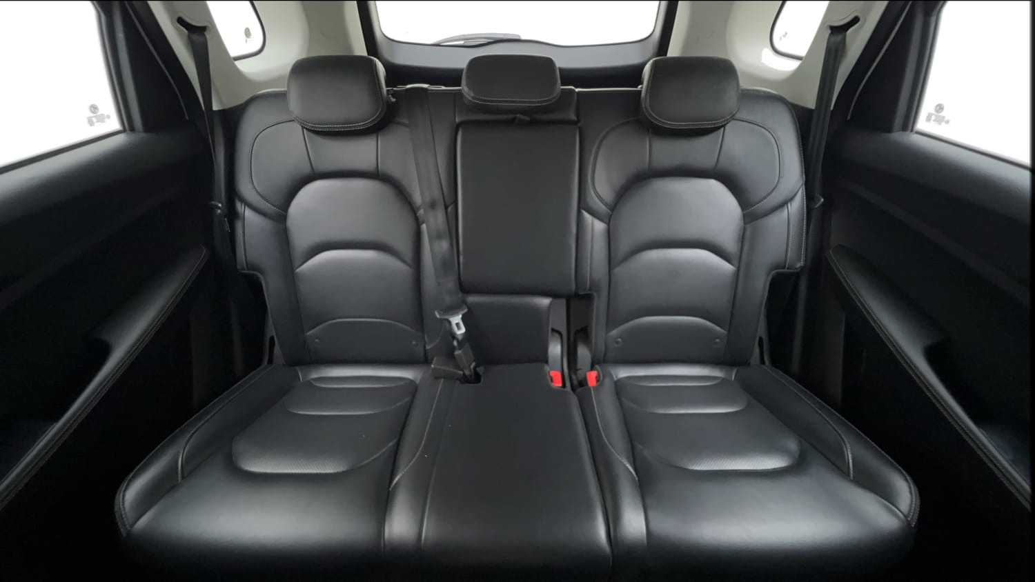 Used 2022 MG Motors Hector Sharp 1.5 Petrol CVT Petrol Automatic interior REAR SEAT CONDITION VIEW
