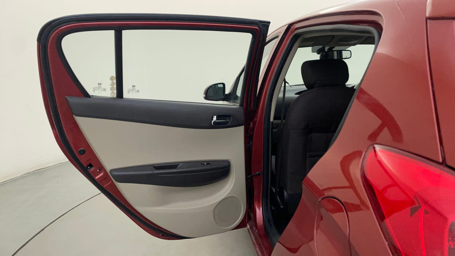 Used 2014 Hyundai i20 Asta 1.2 Petrol Manual interior LEFT REAR DOOR OPEN VIEW