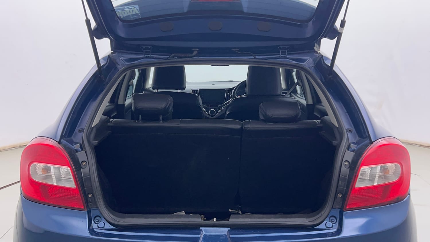 Used 2020 Maruti Suzuki Baleno Zeta Petrol Manual interior DICKY INSIDE VIEW