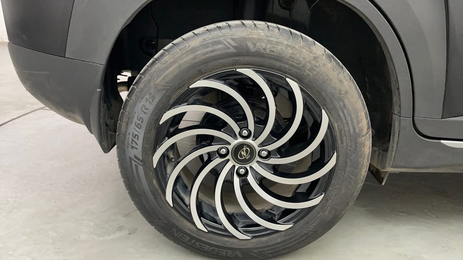 Used 2026 Hyundai Exter 1.2 Kappa Petrol AMT HX 3 Petrol Automatic tyres RIGHT REAR TYRE RIM VIEW