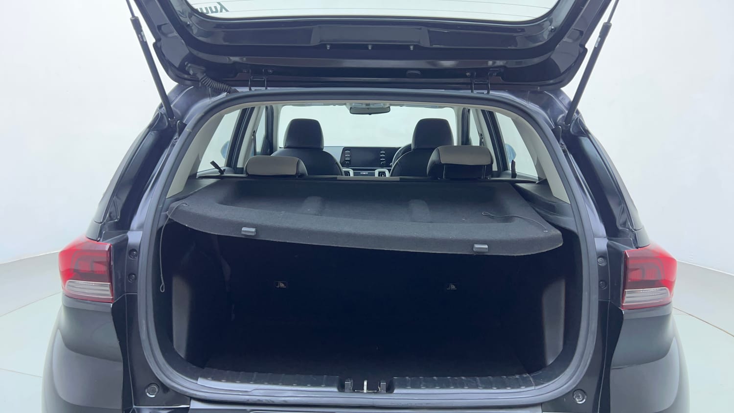 Used 2020 Kia Sonet HTX 1.0 iMT Petrol Manual interior DICKY INSIDE VIEW