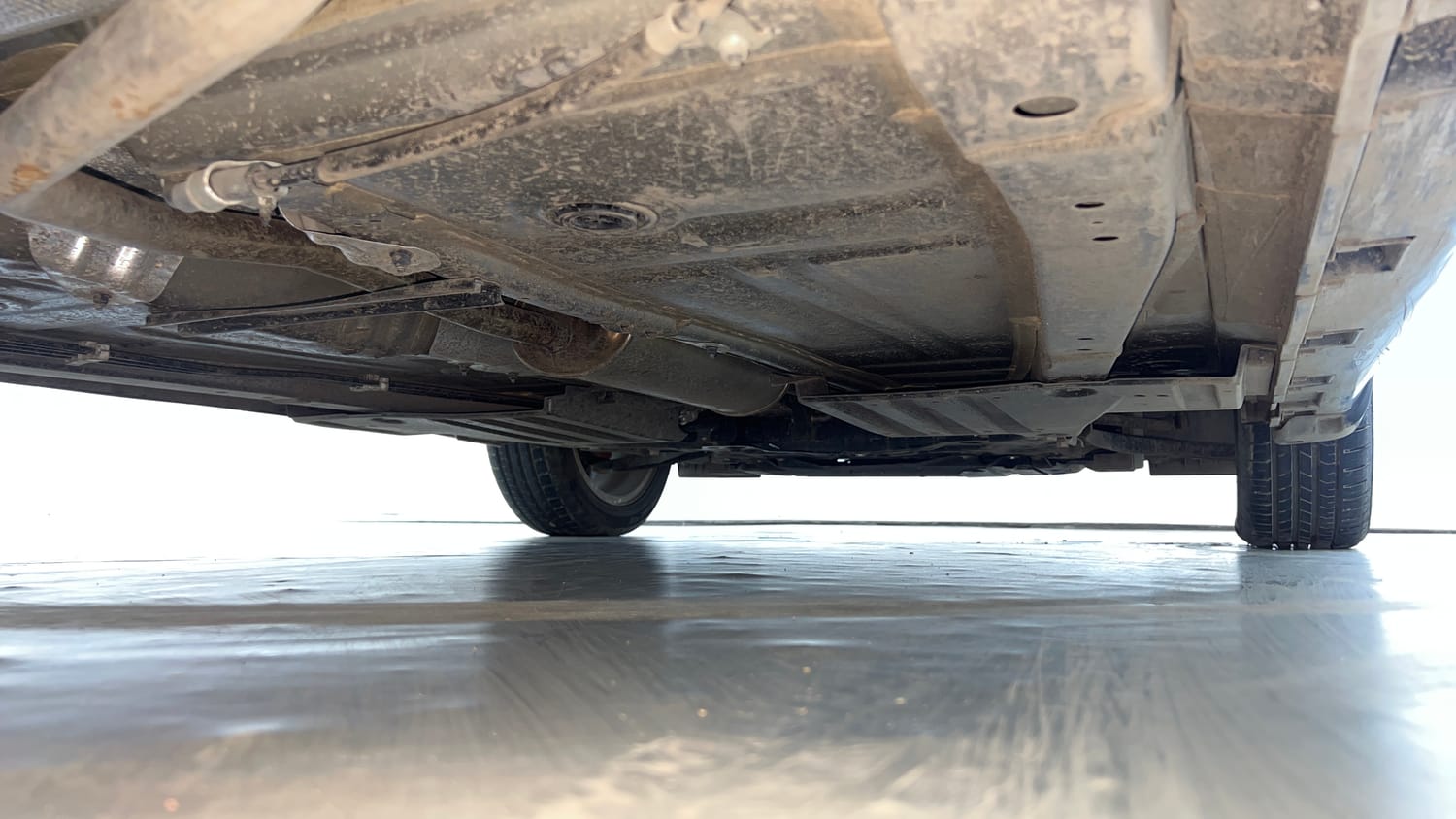 Used 2024 Maruti Suzuki Baleno Alpha AGS Petrol Automatic extra REAR RIGHT UNDERBODY VIEW
