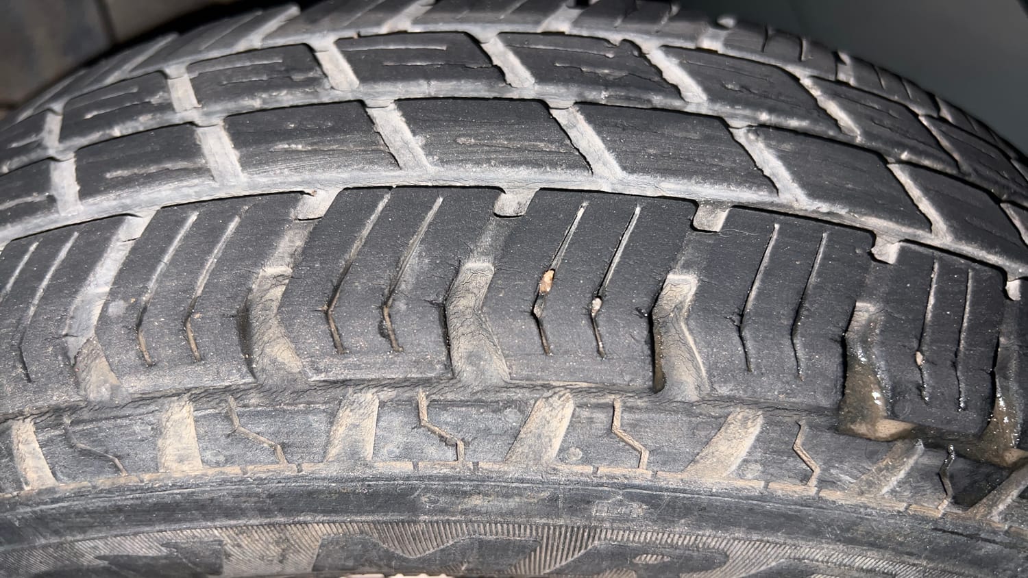Used 2018 Maruti Suzuki Alto 800 VXi Petrol Manual tyres LEFT REAR TYRE TREAD VIEW