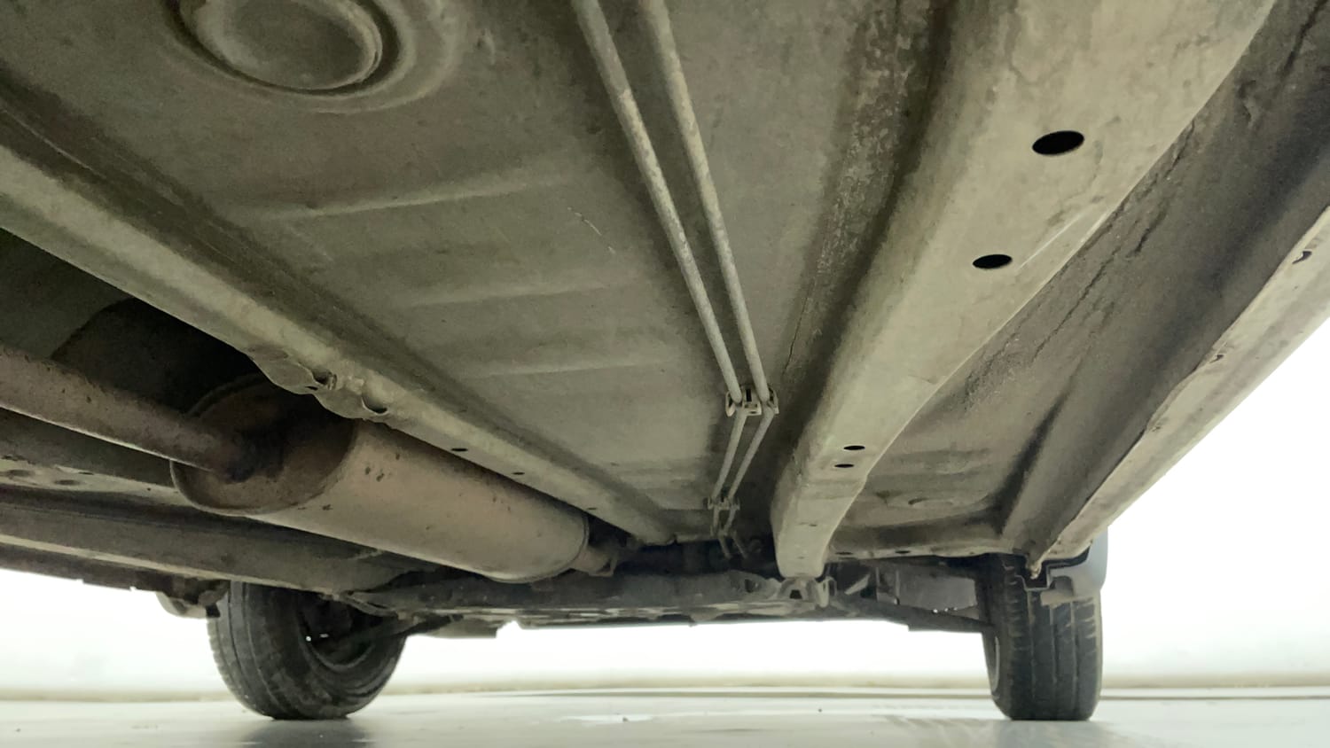 Used 2023 Maruti Suzuki Alto K10 VXi S-CNG Cng Manual extra REAR RIGHT UNDERBODY VIEW
