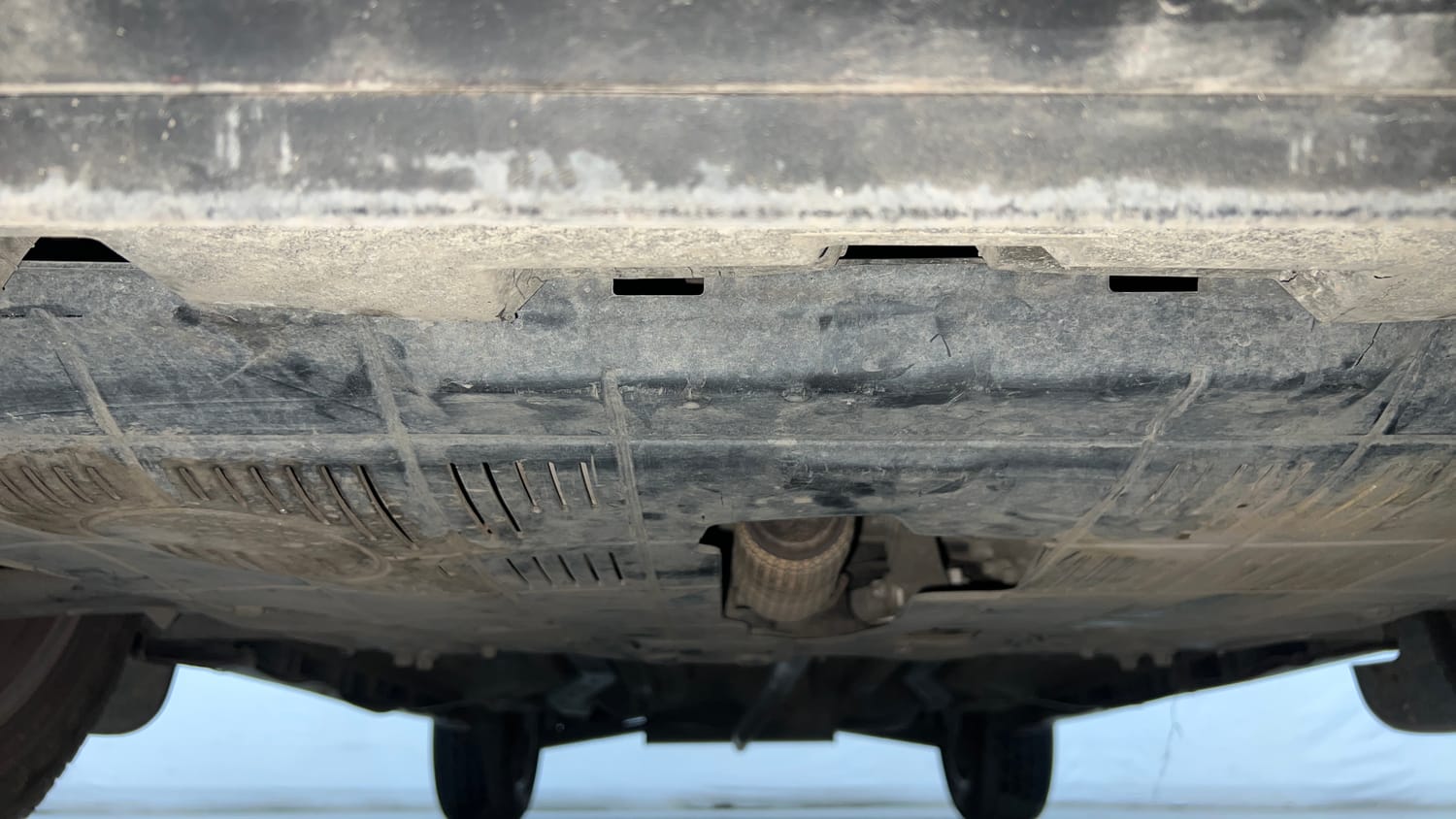 Used 2019 Jeep Compass Limited 1.4 Petrol AT Petrol Automatic extra FRONT LEFT UNDERBODY VIEW