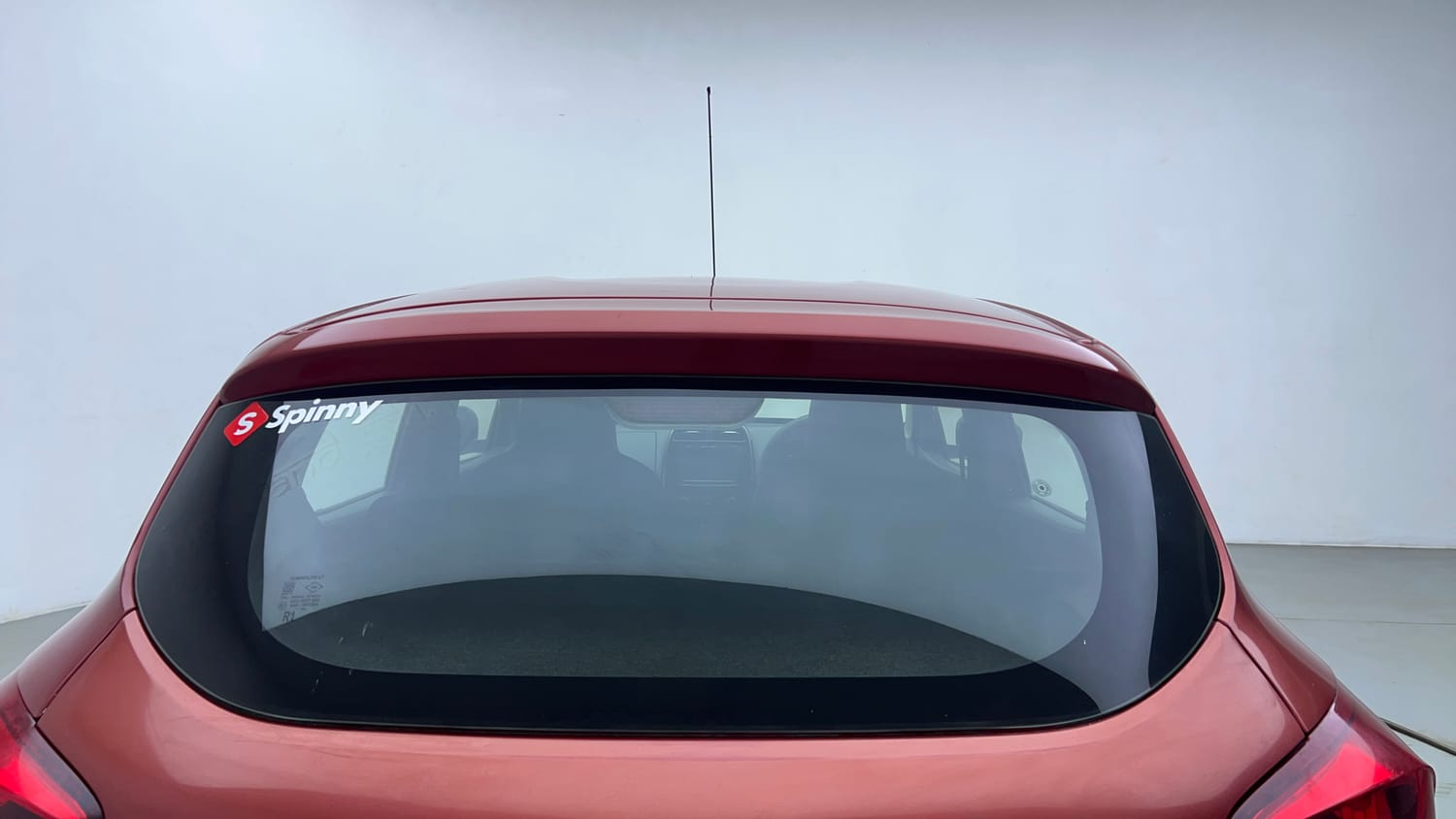 Used 2016 Renault Kwid RXT Petrol Manual exterior BACK WINDSHIELD VIEW
