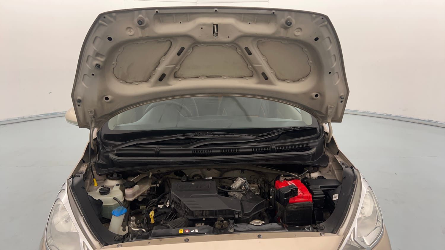 Used 2018 Hyundai Santro Asta Petrol Manual engine ENGINE & BONNET OPEN FRONT VIEW