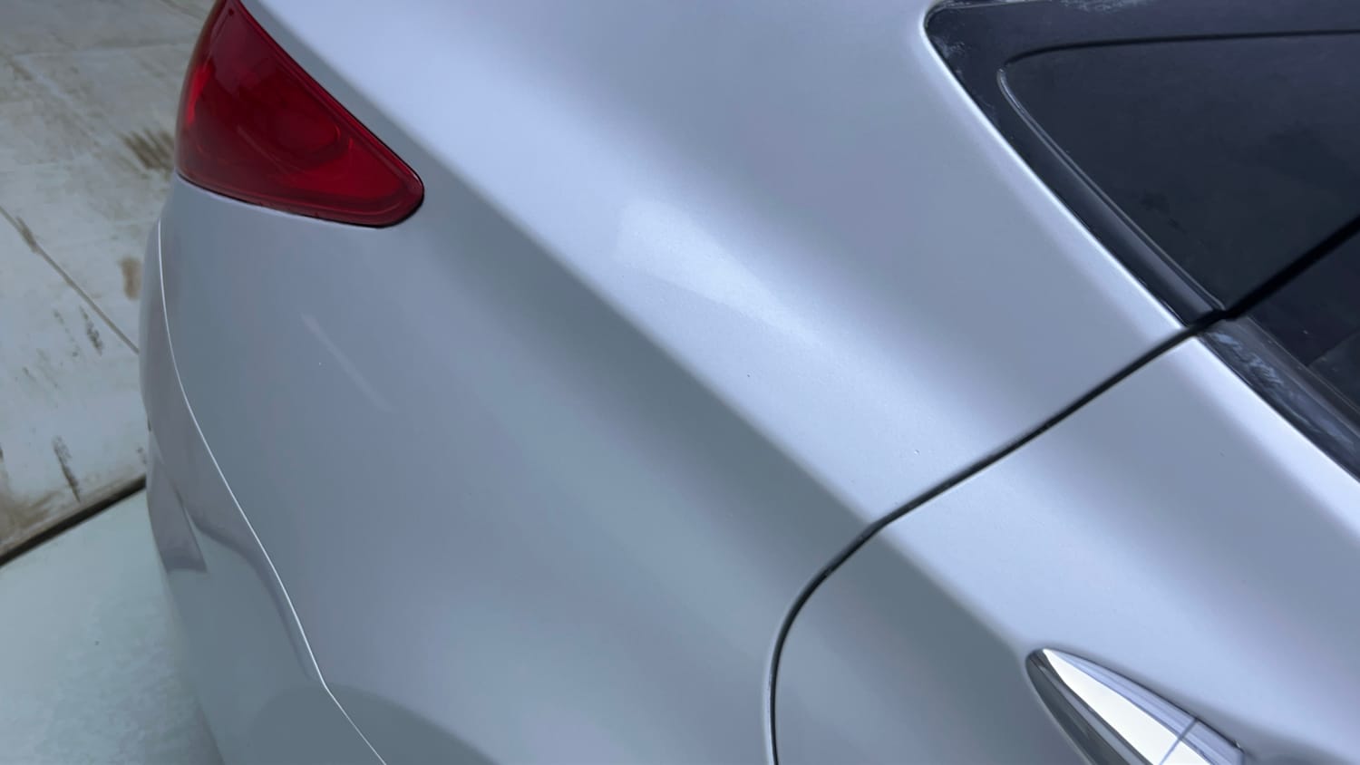 Used 2013 Hyundai Verna Fluidic 1.6 VTVT SX AT Petrol Automatic dents MINOR SCRATCH