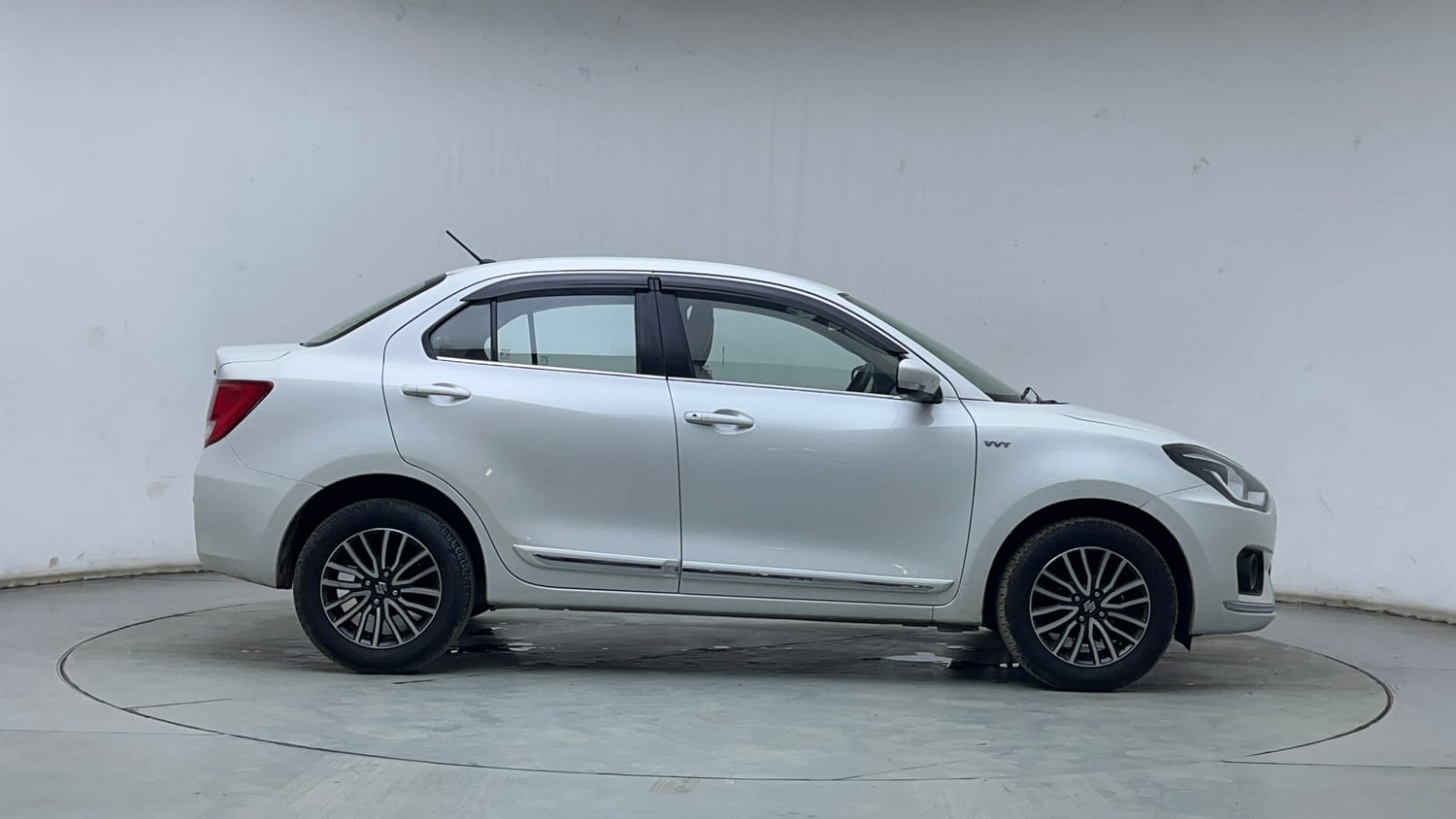 Used 2018 Maruti Suzuki Dzire ZXi Plus AMT Petrol Automatic exterior RIGHT SIDE VIEW