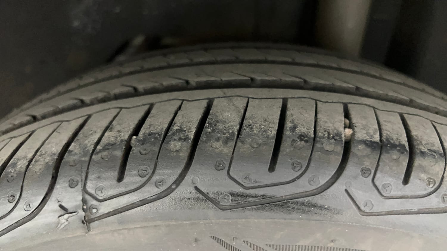 Used 2020 Ford Freestyle Titanium Plus 1.2 Ti-VCT Petrol Manual tyres LEFT REAR TYRE TREAD VIEW