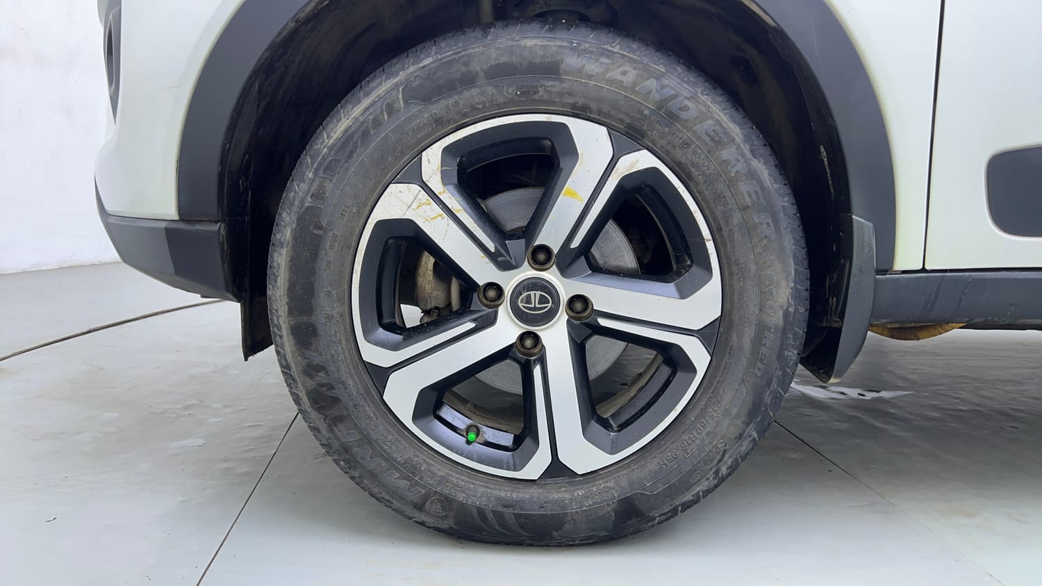 Used 2021 Tata Nexon EV XZ Plus Electric Automatic tyres LEFT FRONT TYRE RIM VIEW