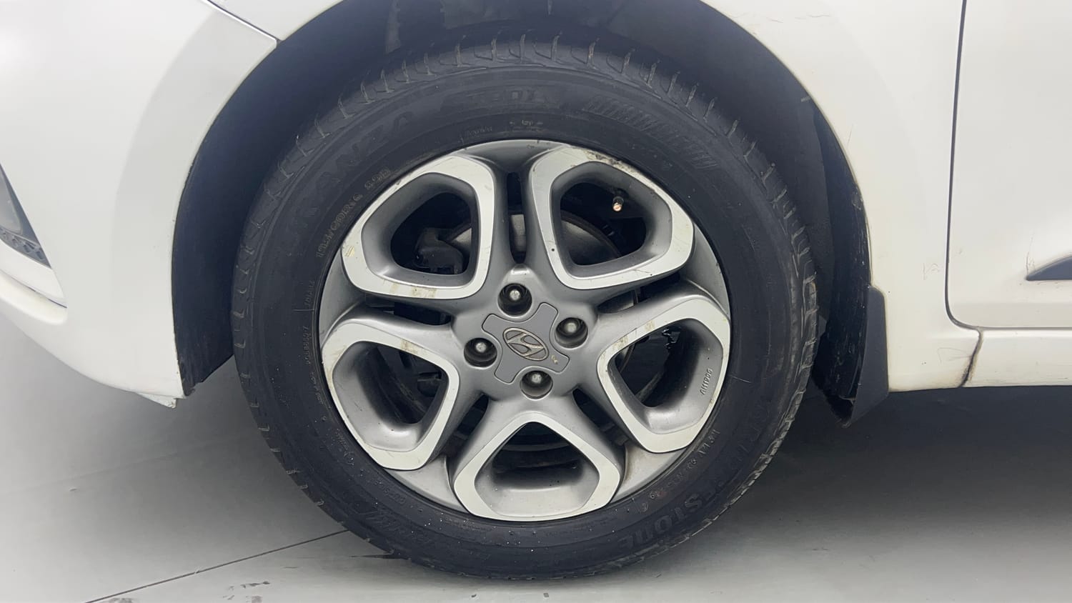 Used 2019 Hyundai Elite i20 Asta 1.2 (O) Petrol Manual tyres LEFT FRONT TYRE RIM VIEW