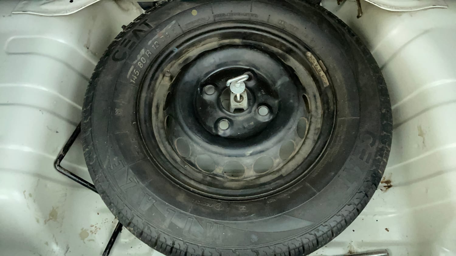 Used 2017 Maruti Suzuki Alto 800 LXi Petrol Manual tyres SPARE TYRE VIEW