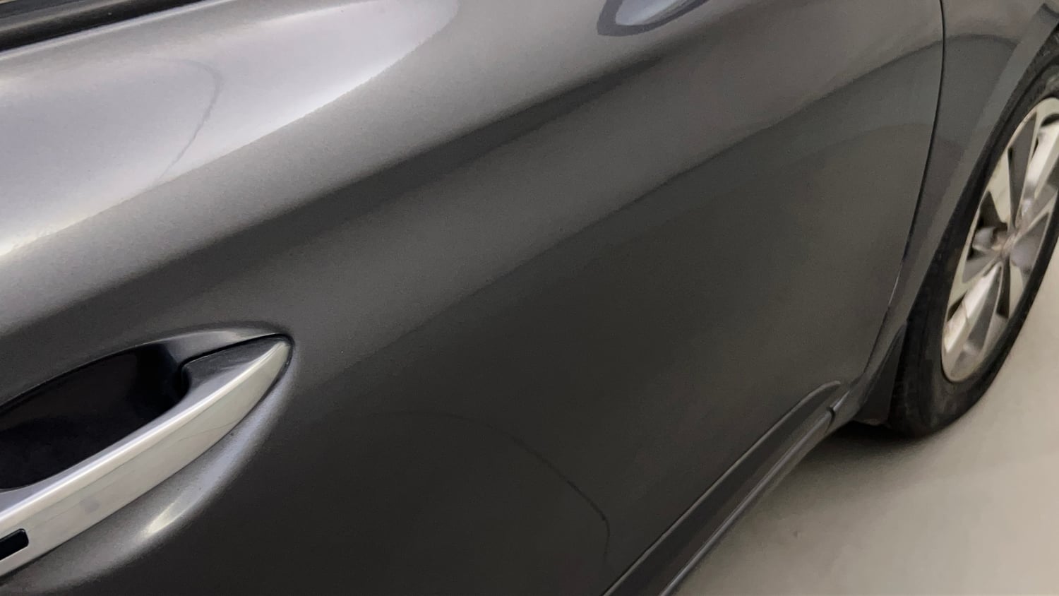 Used 2015 Hyundai Elite i20 Asta 1.2 Petrol Manual dents MINOR SCRATCH