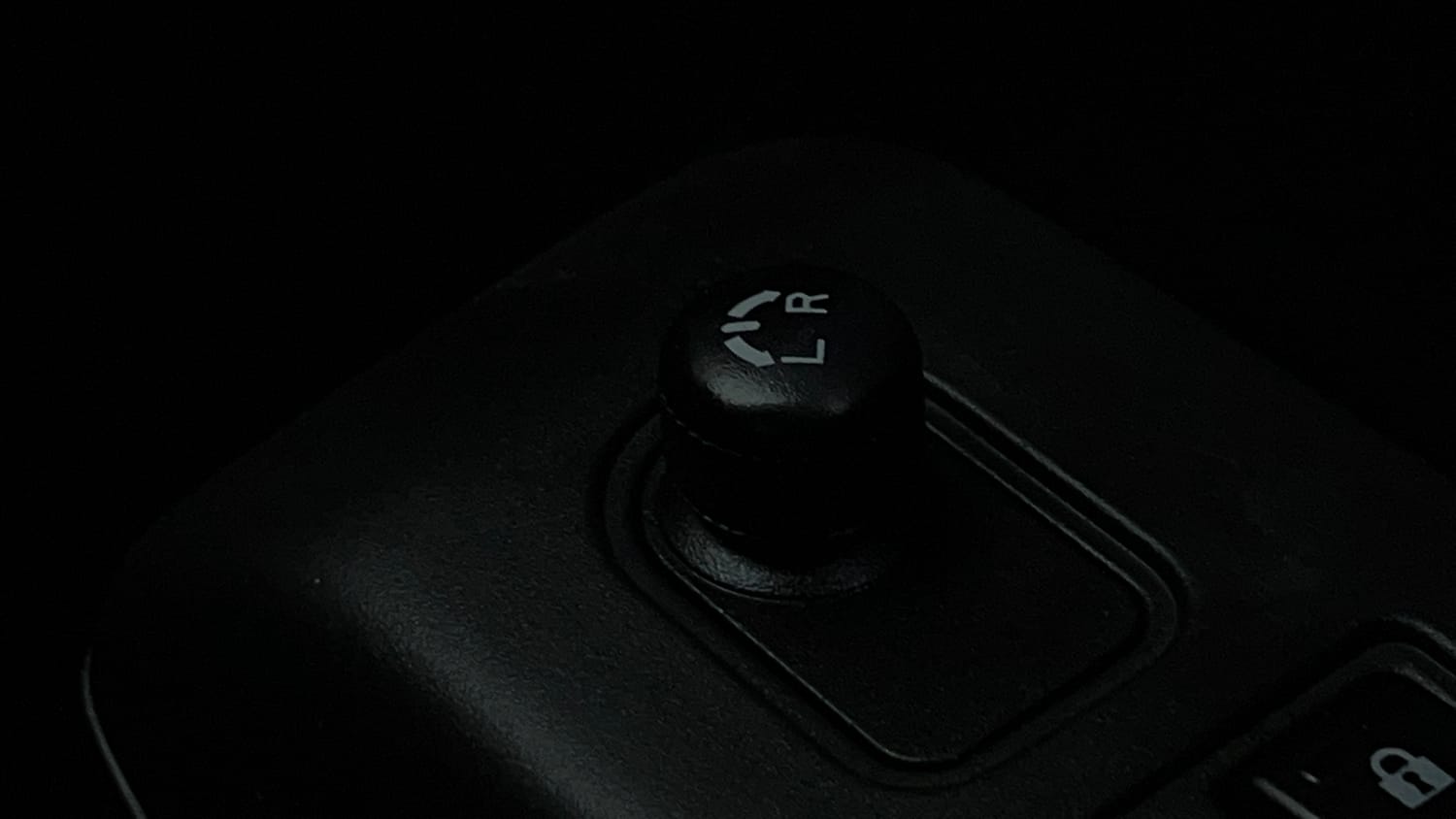 Used 2024 Maruti Suzuki Wagon R VXI 1.0 Petrol Manual top_features Adjustable ORVM