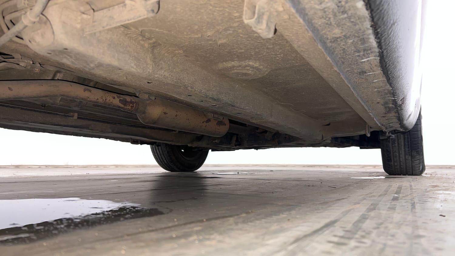 Used 2018 Maruti Suzuki Ciaz Sigma 1.4 MT Petrol Manual extra REAR RIGHT UNDERBODY VIEW
