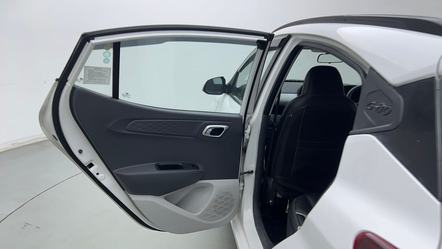 Used 2023 Hyundai Grand i10 Nios Sportz 1.2 Kappa CNG Cng Manual interior LEFT REAR DOOR OPEN VIEW