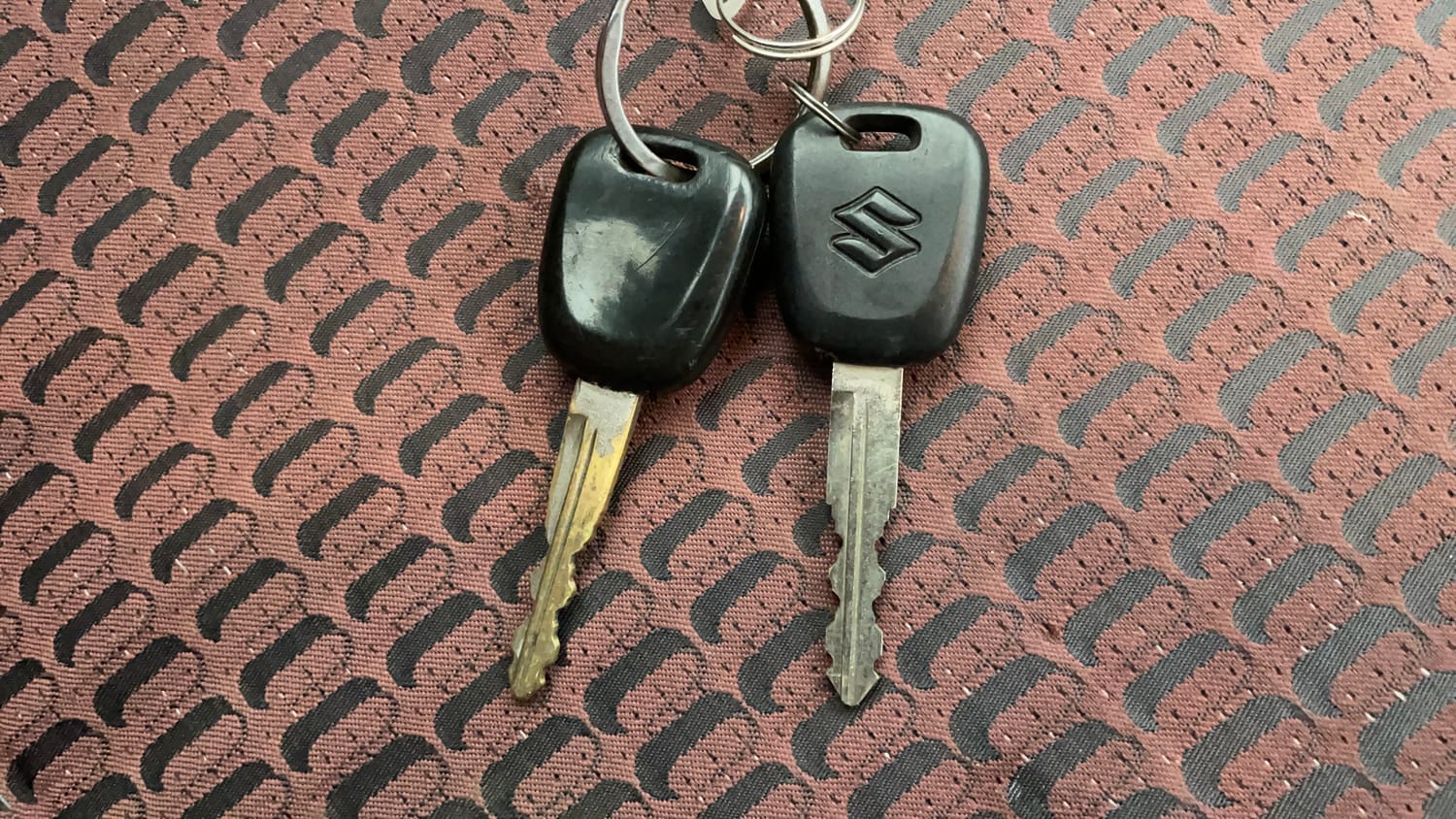 Used 2013 Maruti Suzuki Ritz Vxi BS-IV Petrol Manual extra CAR KEY VIEW