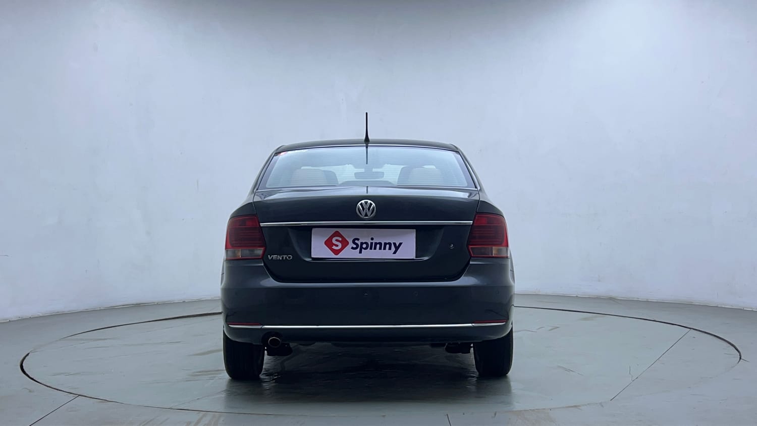 Used 2016 Volkswagen Vento Highline Petrol AT Petrol Automatic exterior BACK VIEW