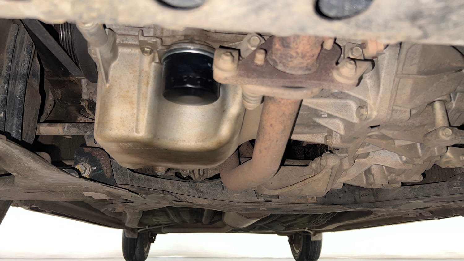 Used 2023 Maruti Suzuki Wagon R ZXI Plus 1.2 Dual Tone Petrol Manual extra FRONT LEFT UNDERBODY VIEW
