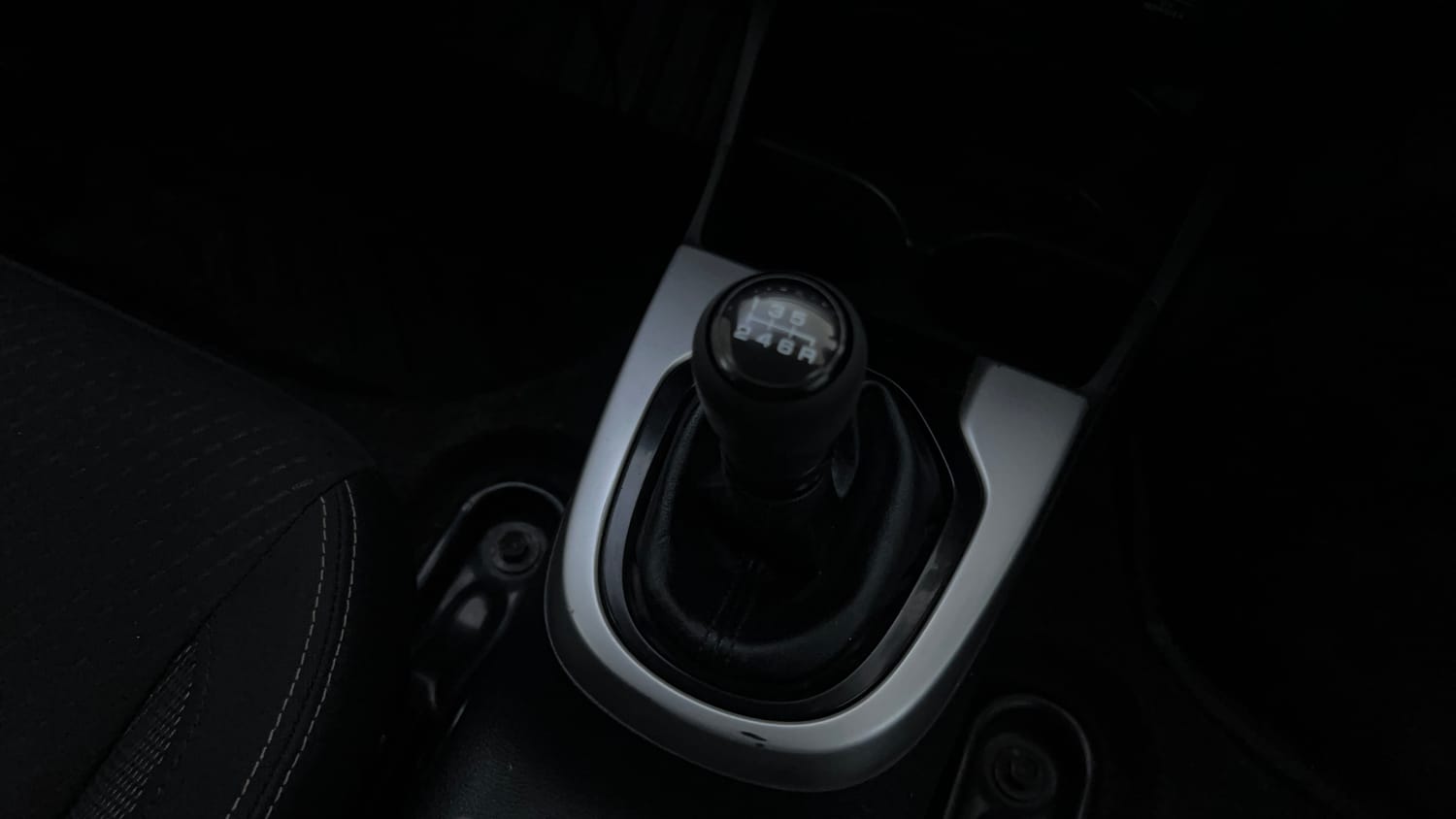 Used 2017 Honda WR-V VX MT Diesel Diesel Manual interior GEAR  KNOB VIEW