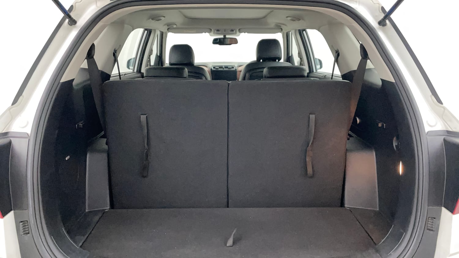 Used 2021 Hyundai Alcazar Platinum (O) 6 STR 2.0 Petrol AT Petrol Automatic interior DICKY INSIDE VIEW