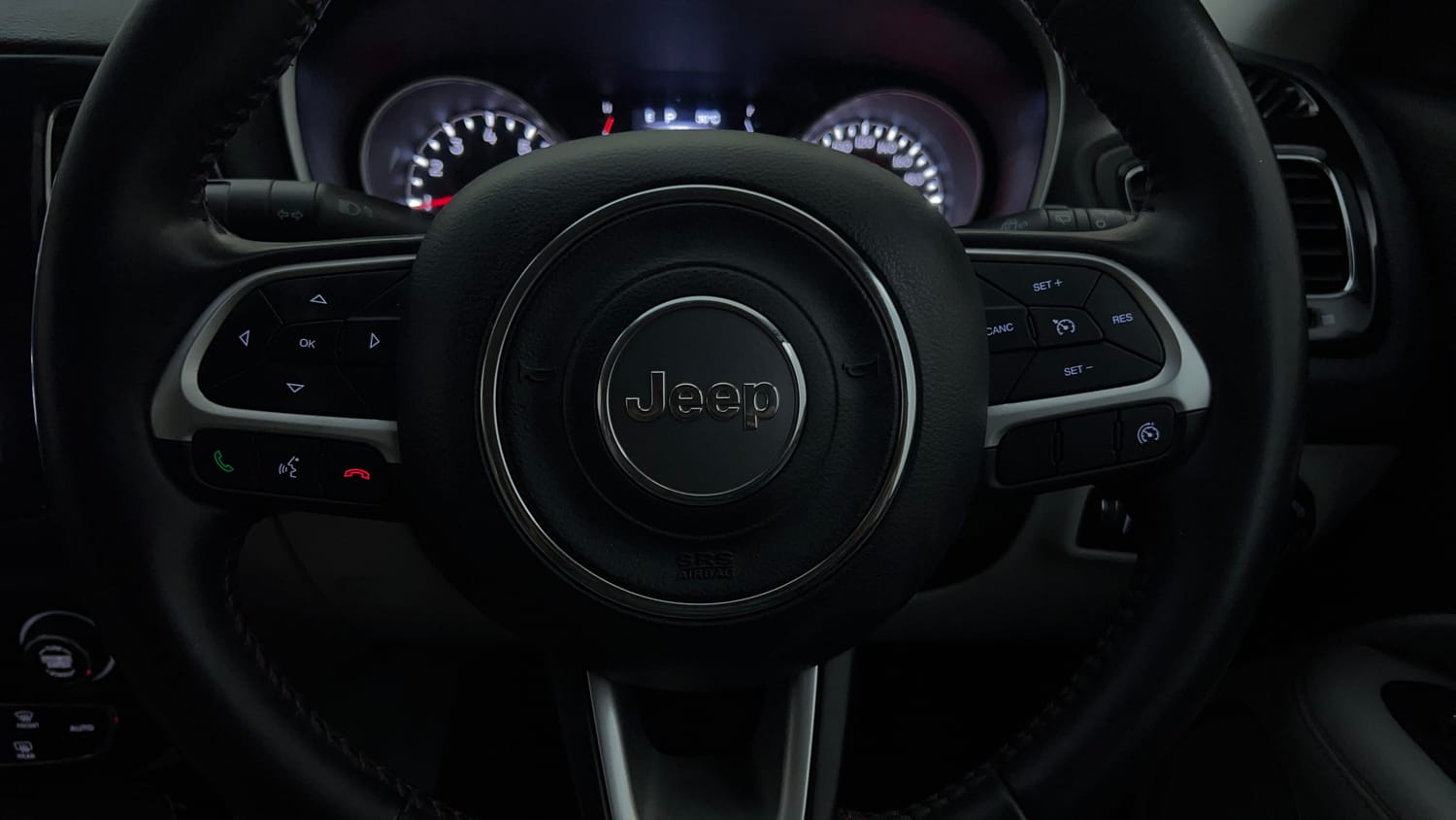 Used 2020 Jeep Compass Limited Plus Petrol AT Petrol Automatic top_features Airbags