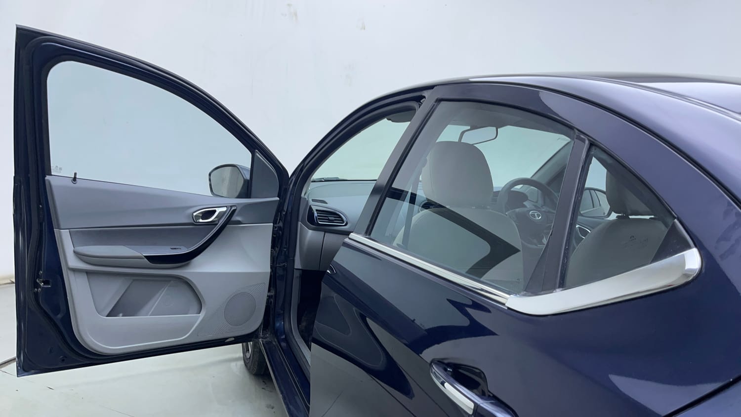Used 2021 Tata Tigor XZA Plus Petrol Automatic interior LEFT FRONT DOOR OPEN VIEW
