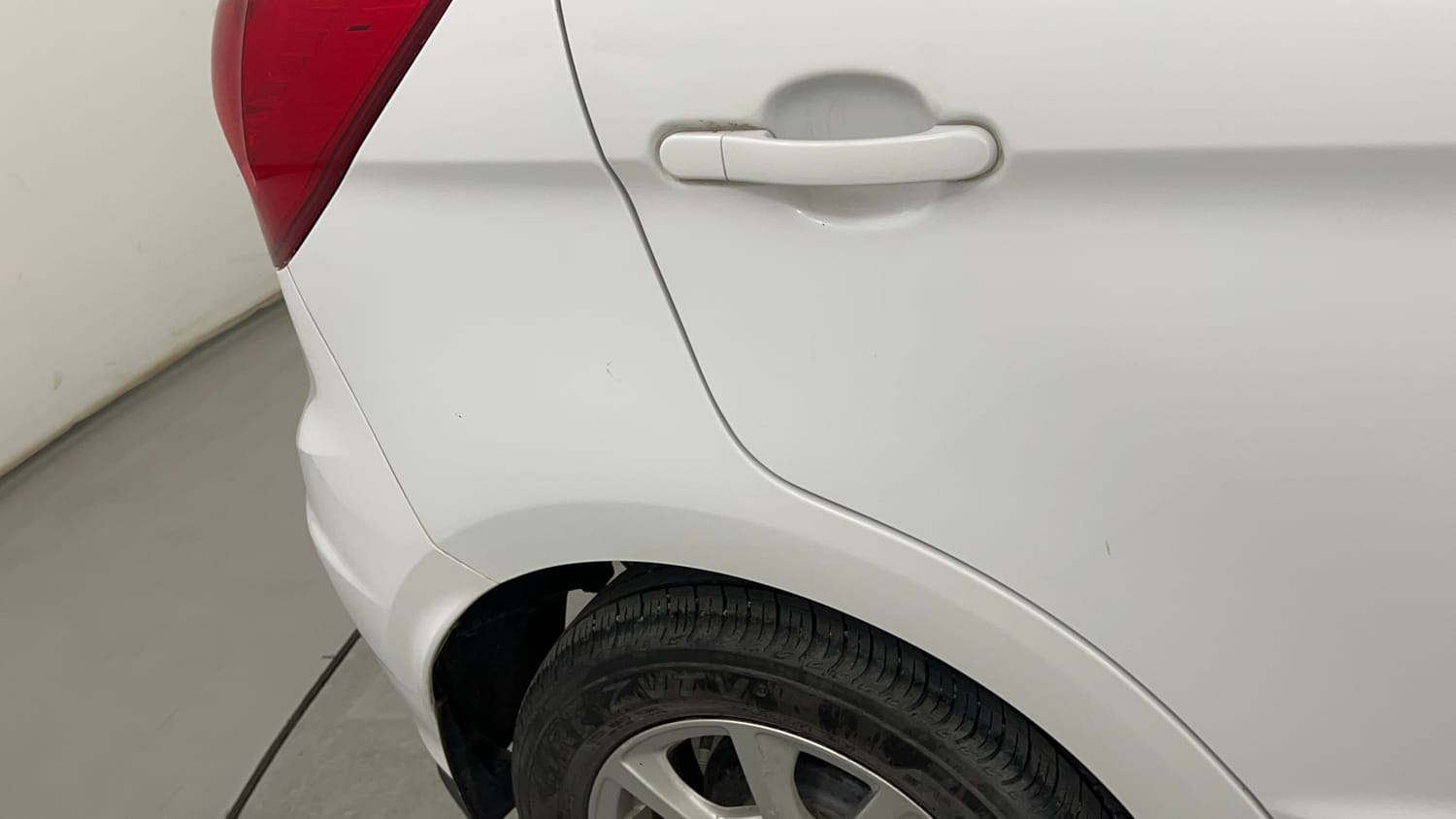 Used 2019 Ford Figo Titanium 1.2 Ti-VCT MT Petrol Manual dents MINOR SCRATCH