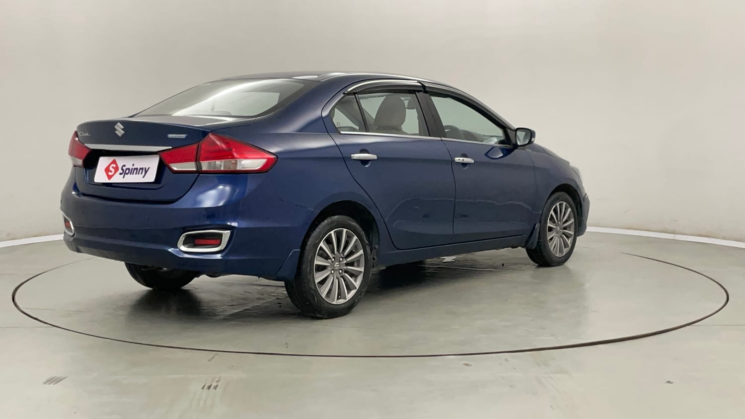 Used 2018 Maruti Suzuki Ciaz Alpha Hybrid 1.5 AT Petrol Automatic exterior RIGHT REAR CORNER VIEW